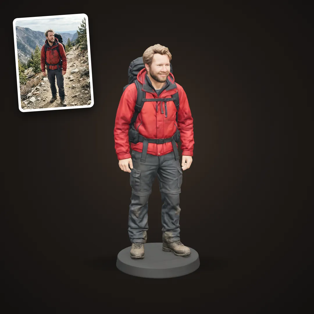 Photo to Figurine: Hiker photo turned into a figurine
